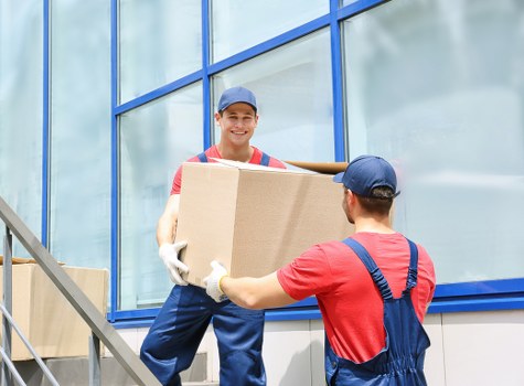 Home moving service in Richmond upon Thames with local property and street access context