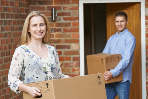 Removals van service for homes in Richmond upon Thames